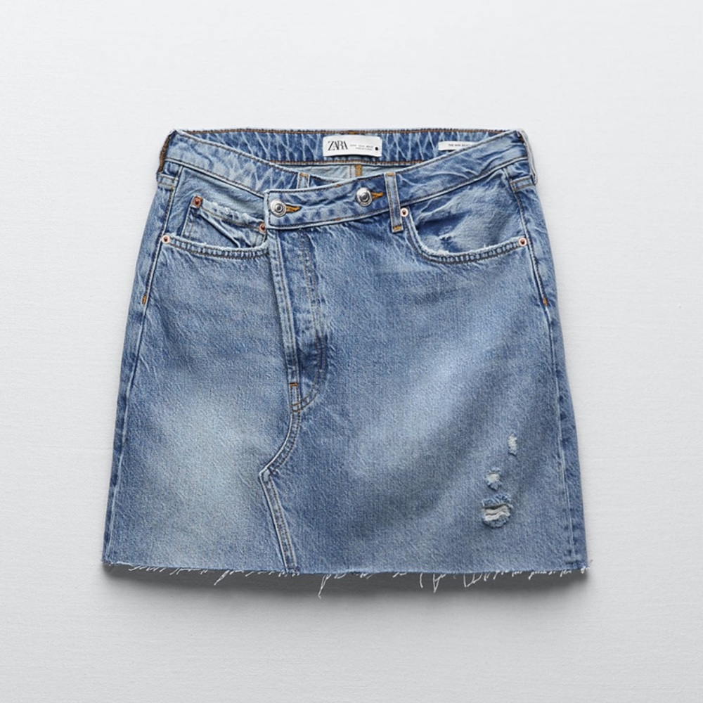 ZARA ZW the crossed mini skirt